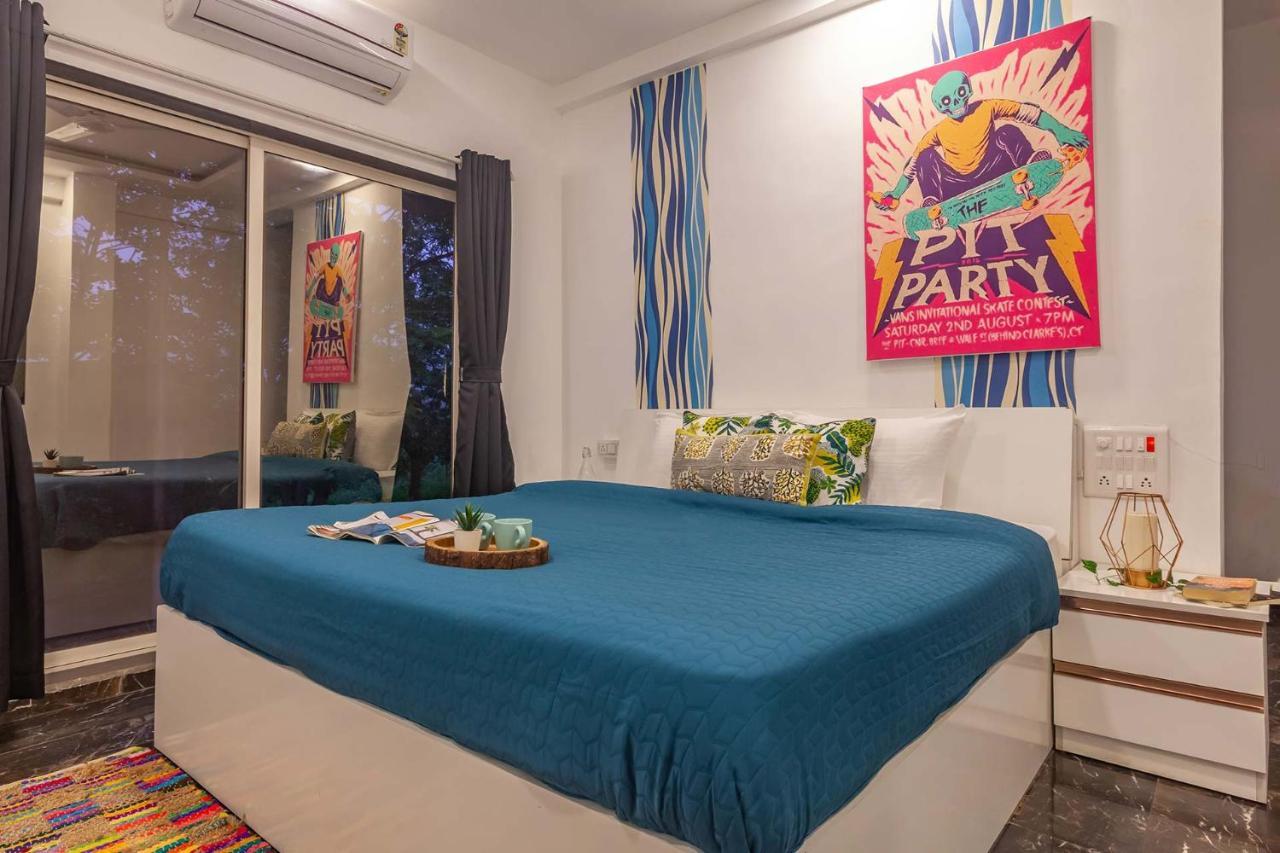 קארג'אט Stayvista'S Vine & Splash - Riverside Villa With An Infinity Pool And Indoor Games מראה חיצוני תמונה