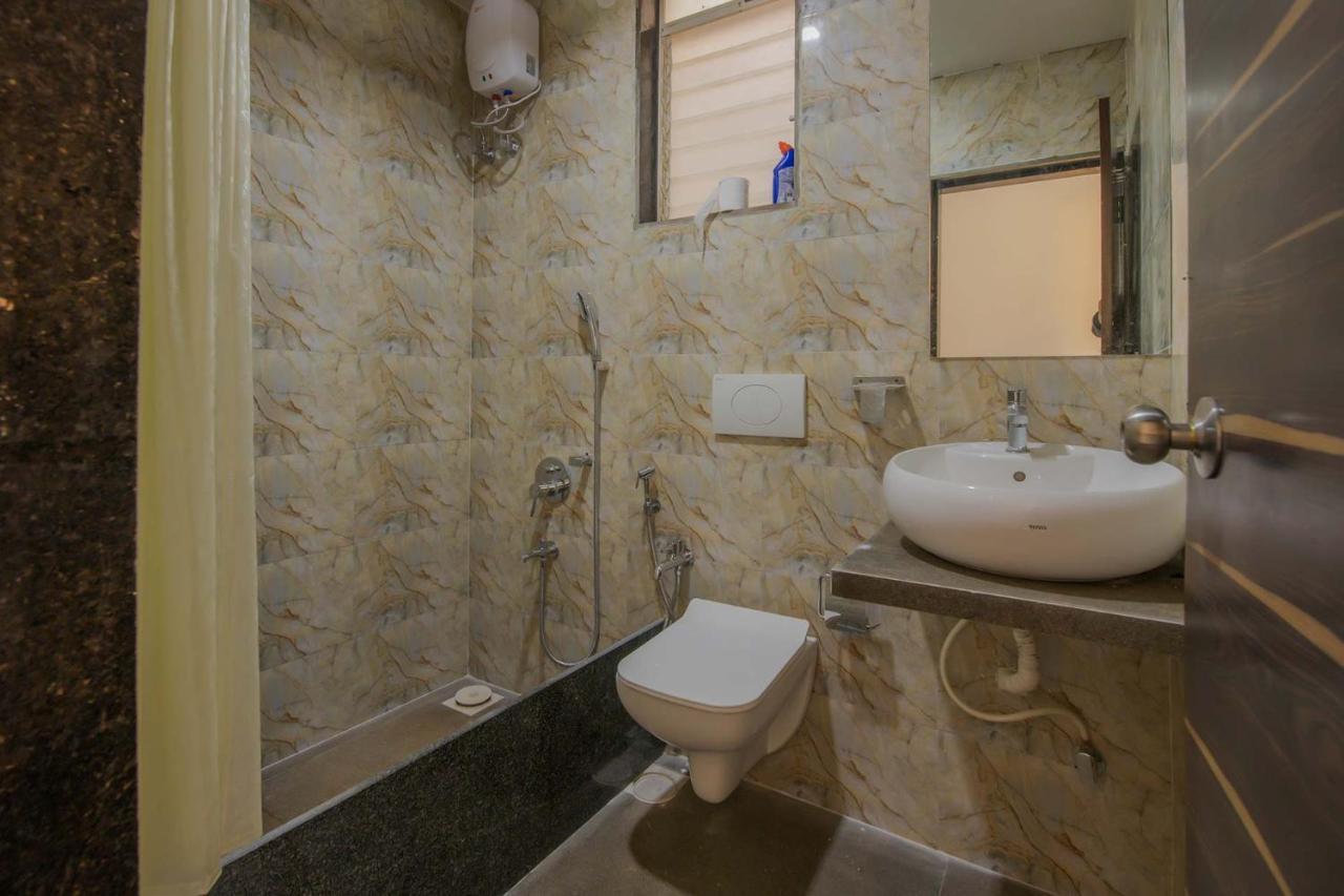 קארג'אט Stayvista'S Vine & Splash - Riverside Villa With An Infinity Pool And Indoor Games מראה חיצוני תמונה